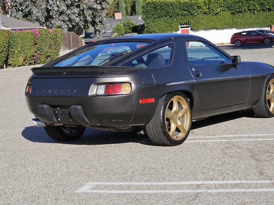 1986 Porsche 928 S - Image 18 of 21