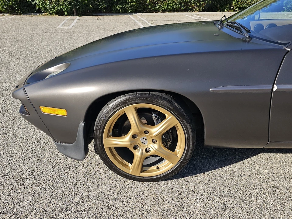 1986 Porsche 928 S - Image 9 of 21