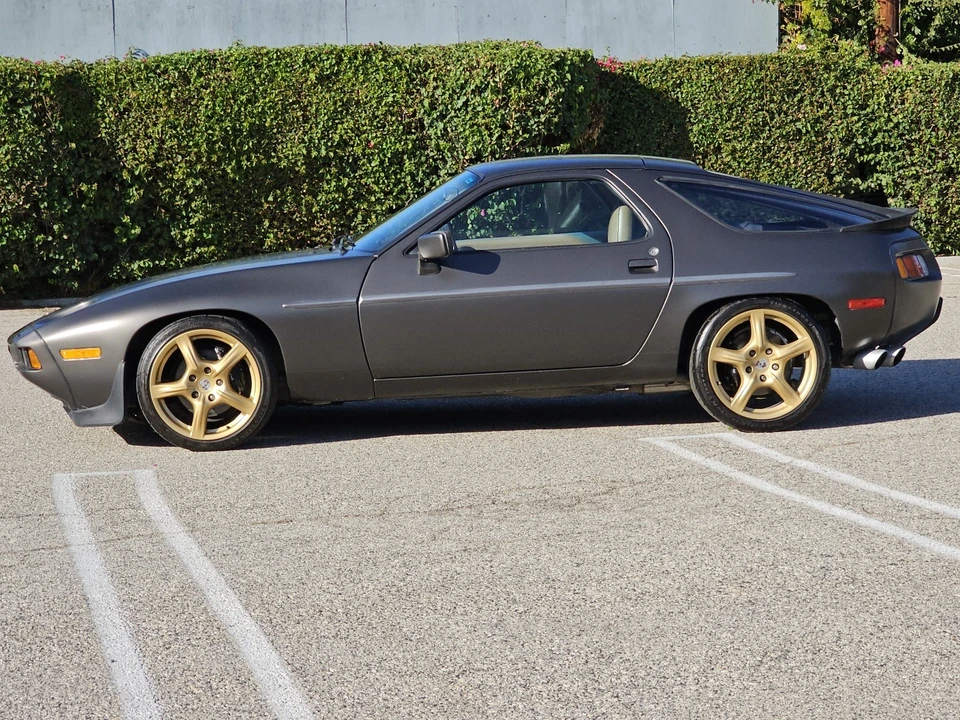 1986 Porsche 928 S - Image 4 of 21