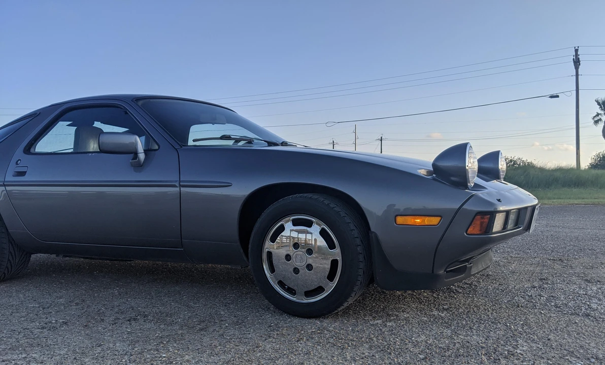 1986 Porsche 928 S - Image 14 of 31