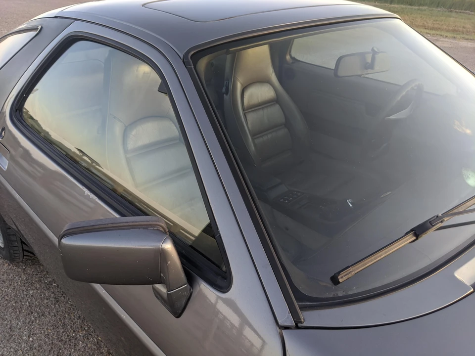 1986 Porsche 928 S - Image 16 of 31