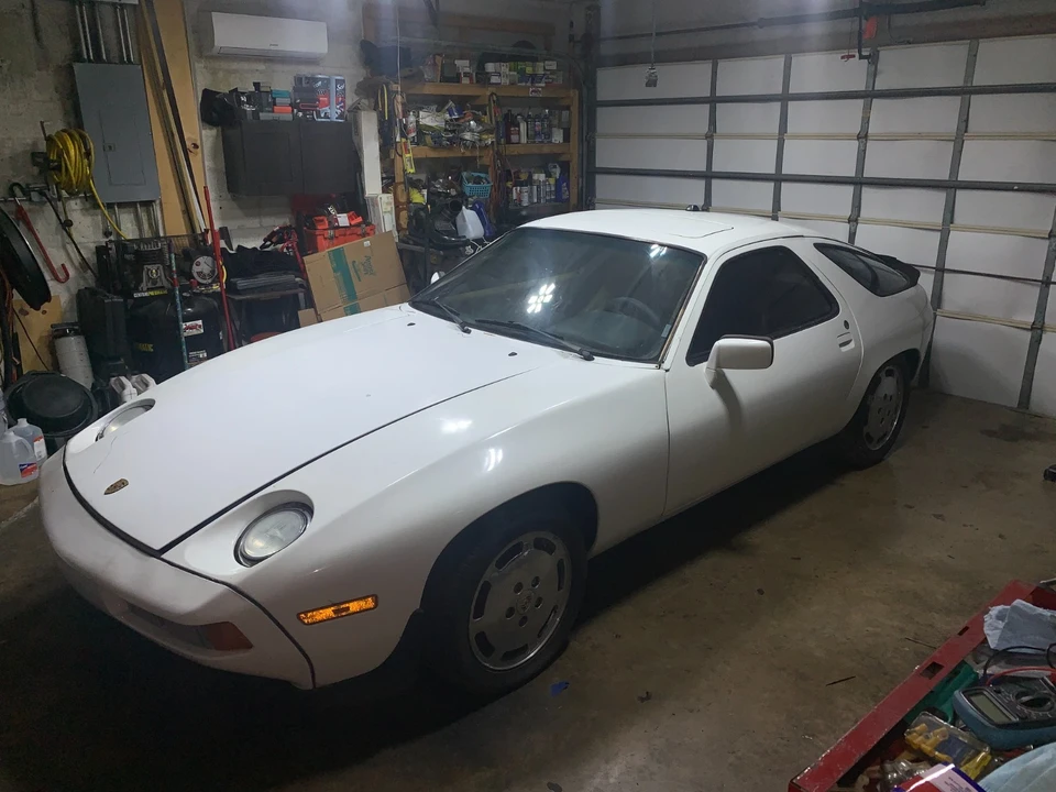 1986 Porsche 928 S - Image 2 of 31