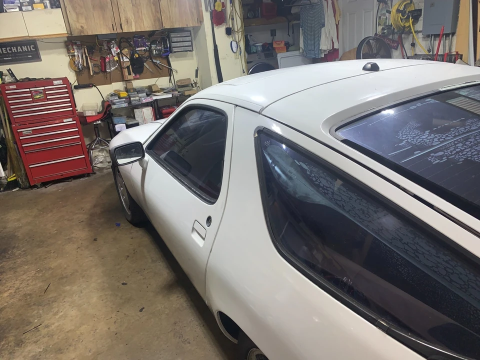 1986 Porsche 928 S - Image 12 of 31