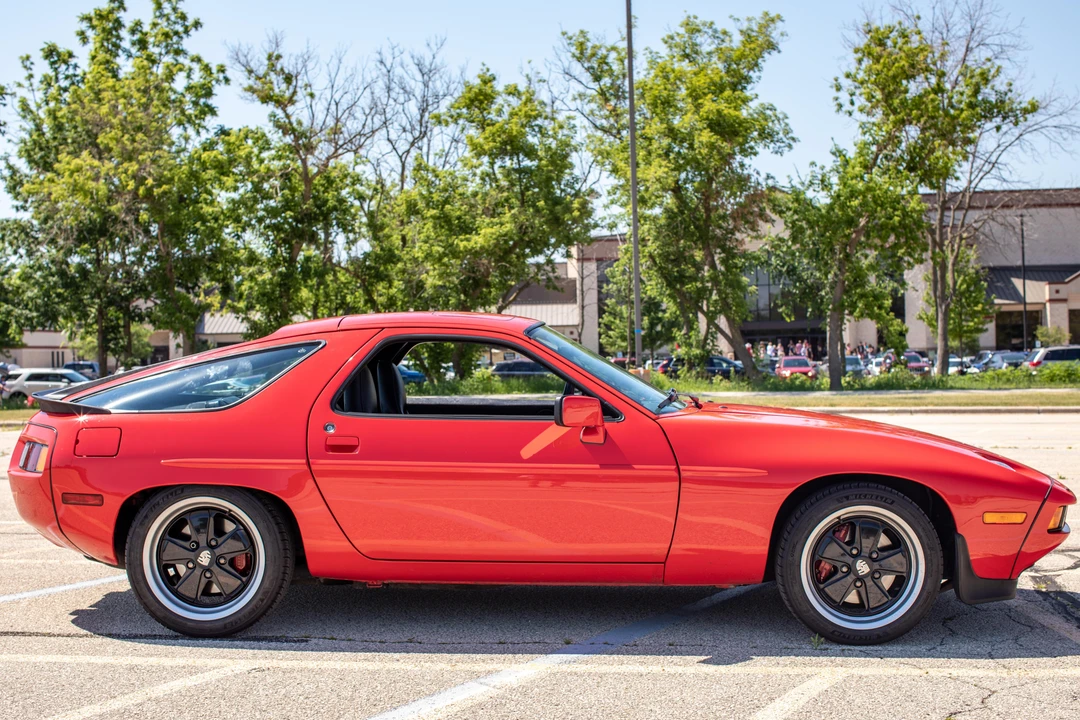 1986 Porsche 928 S - Image 3 of 31