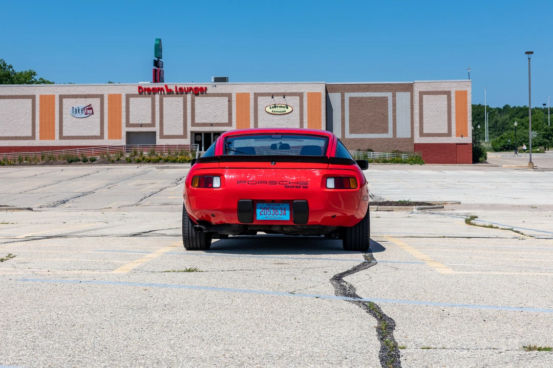 1986 Porsche 928 S - Image 11 of 27