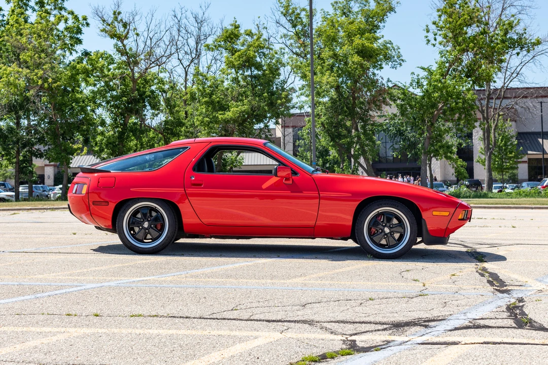 1986 Porsche 928 S - Image 13 of 27