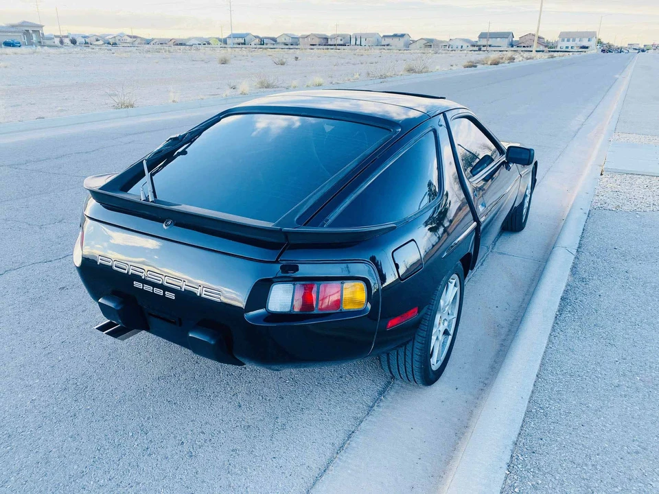 1986 Porsche 928 S - Image 15 of 31