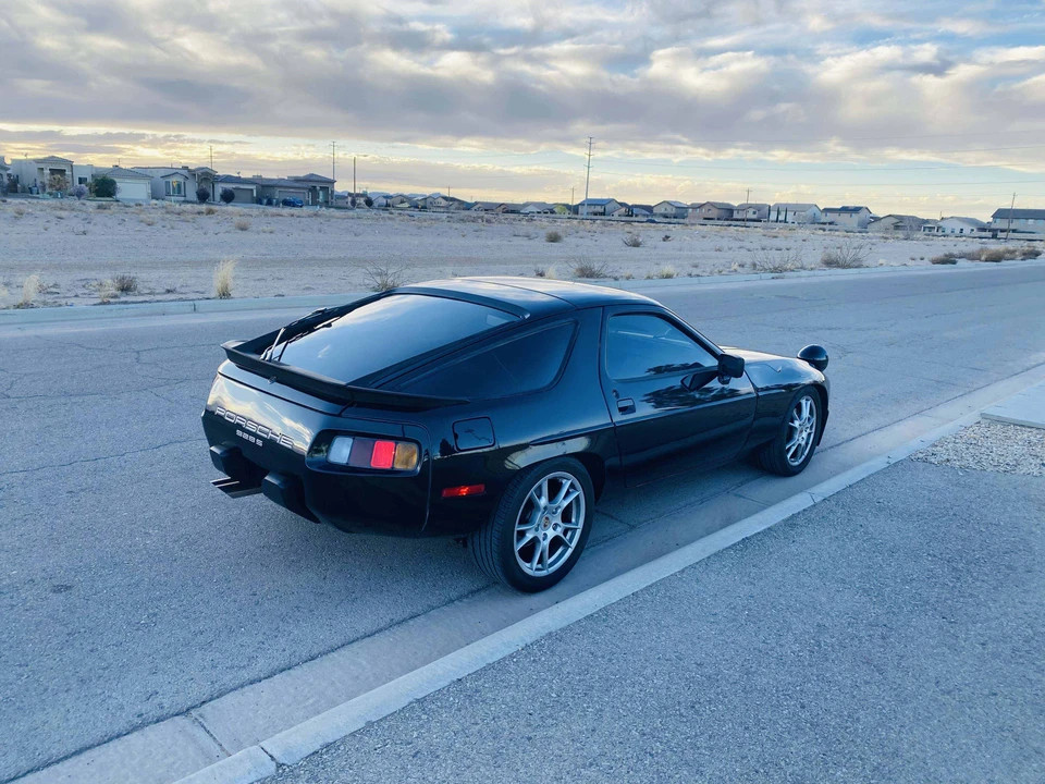 1986 Porsche 928 S - Image 17 of 31
