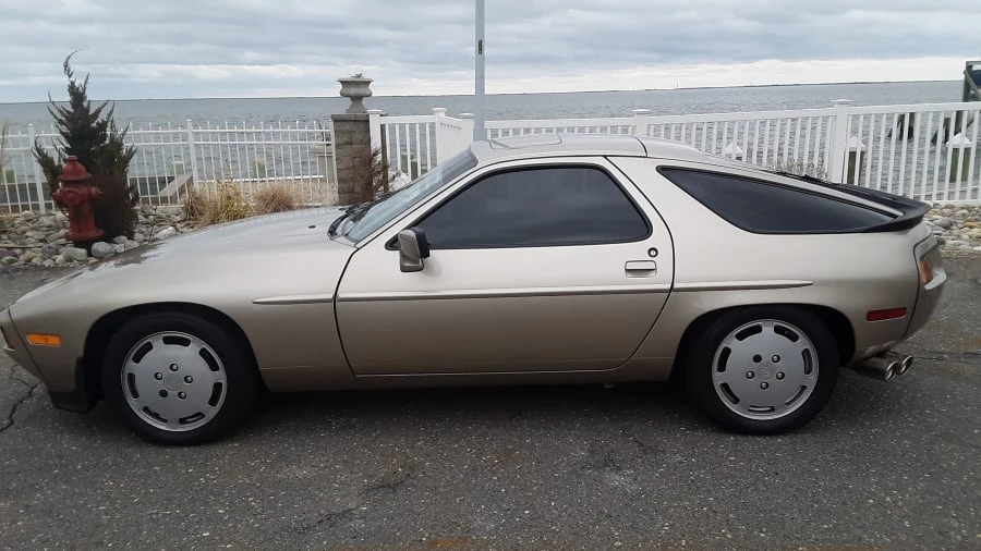 1986 Porsche 928 S - Image 2 of 11