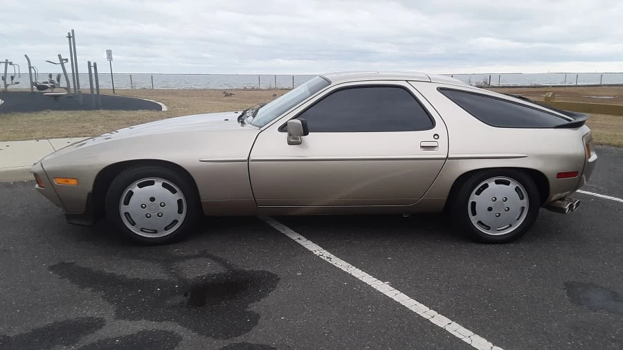 1986 Porsche 928 S - Image 4 of 11