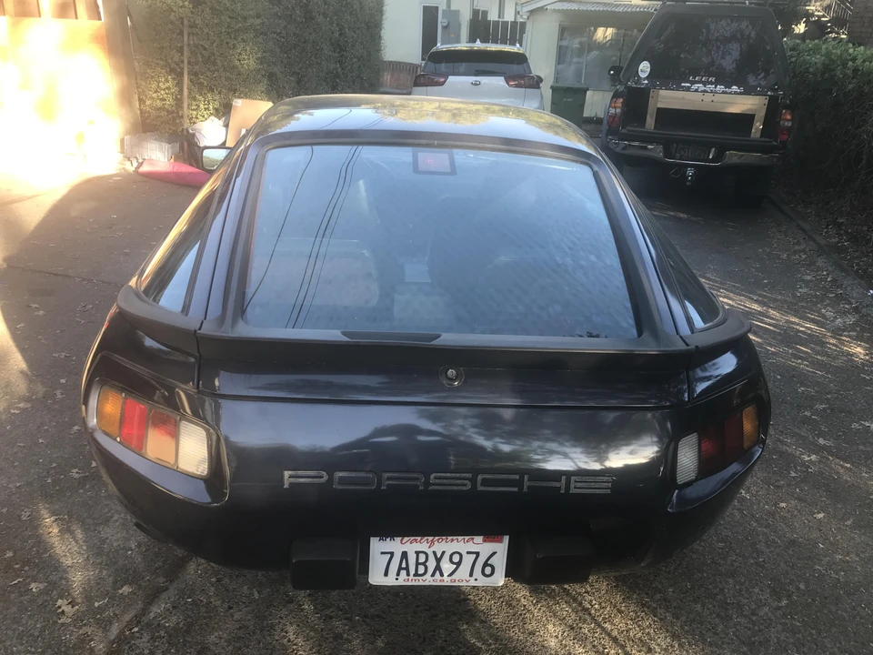 1986 Porsche 928 S - Image 8 of 31