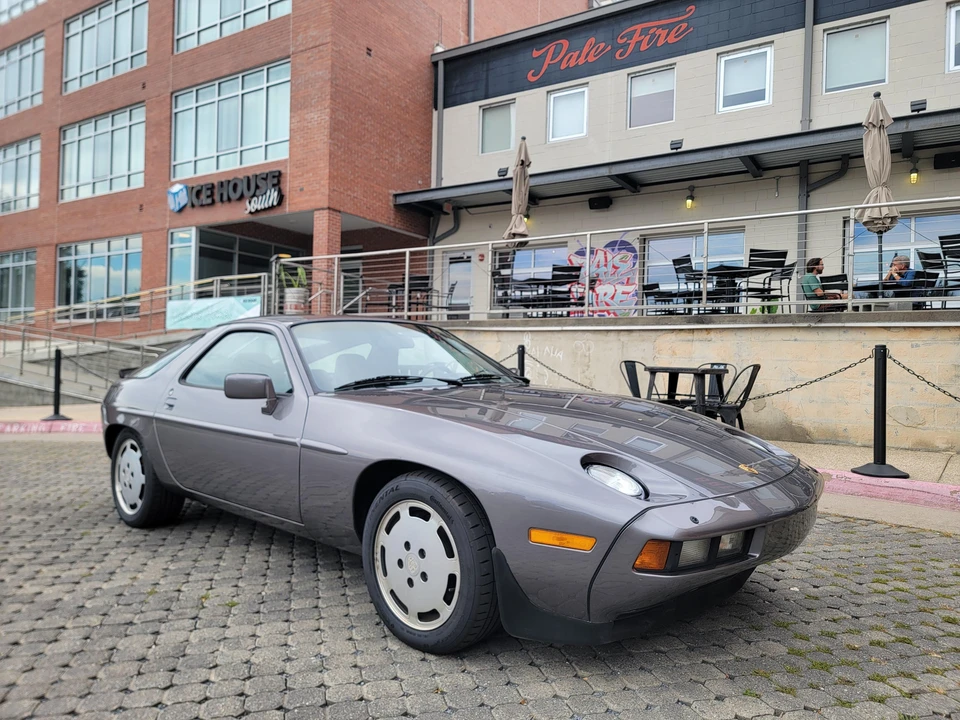 1986 Porsche 928 S - Image 12 of 31