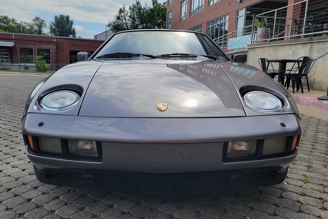 1986 Porsche 928 S - Image 2 of 31