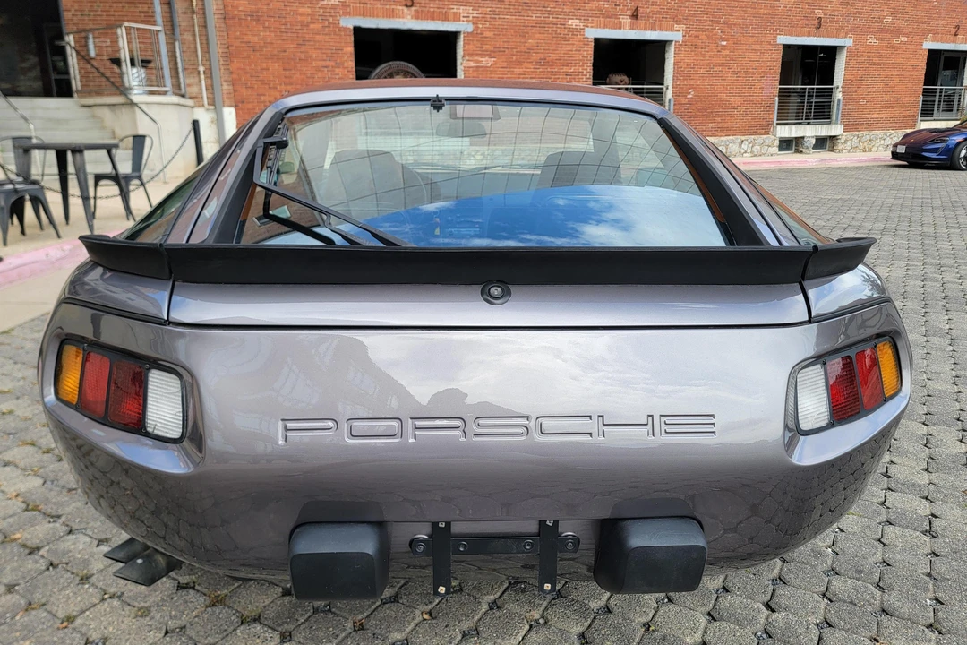 1986 Porsche 928 S - Image 5 of 31