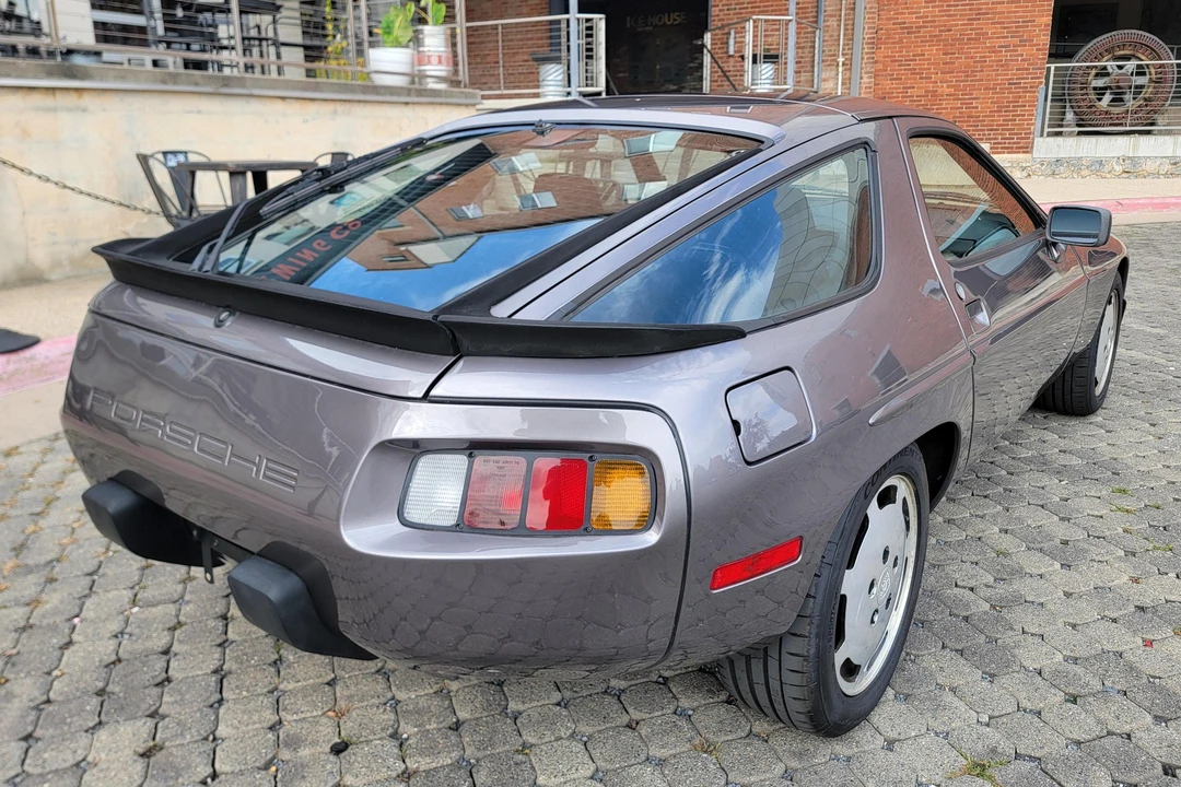 1986 Porsche 928 S - Image 4 of 31