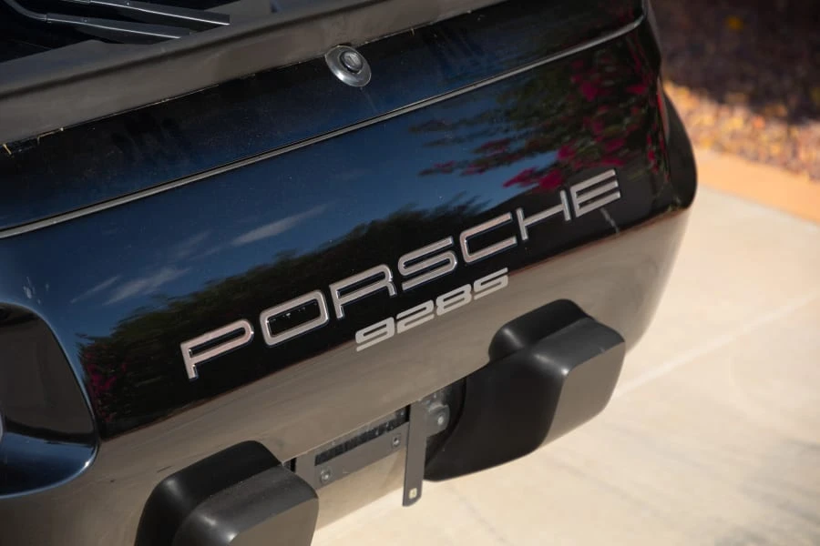 1986 Porsche 928 S - Image 11 of 25