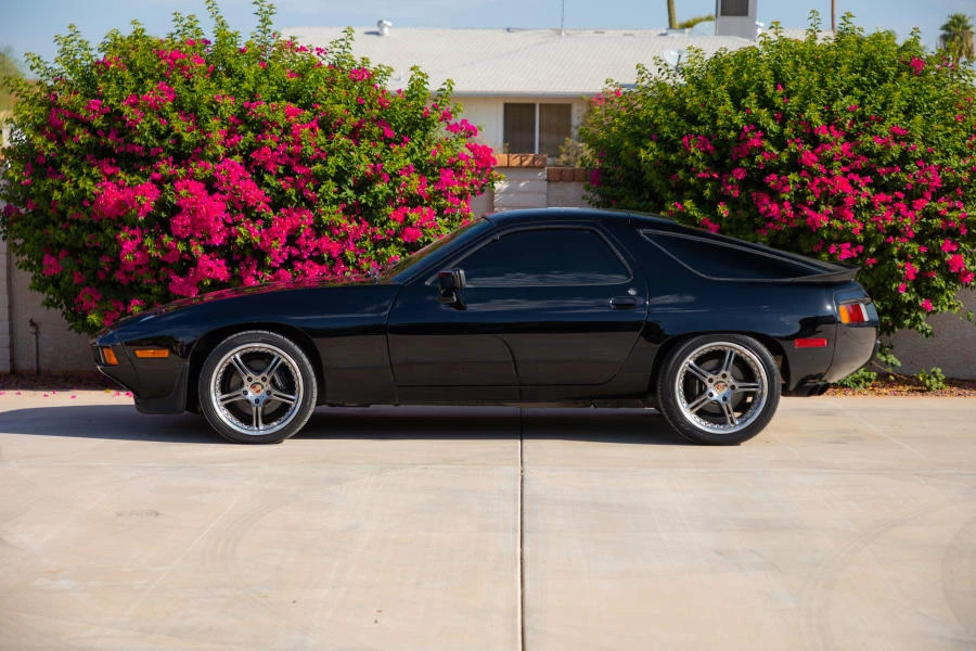 1986 Porsche 928 S - Image 2 of 25