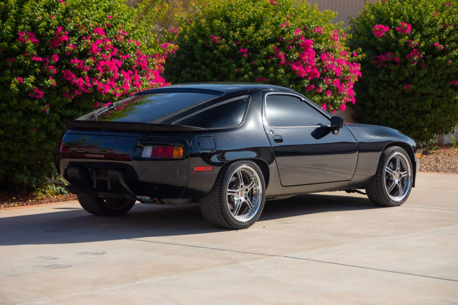 1986 Porsche 928 S - Image 4 of 25