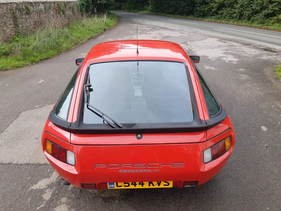 1986 Porsche 928 S - Image 6 of 30