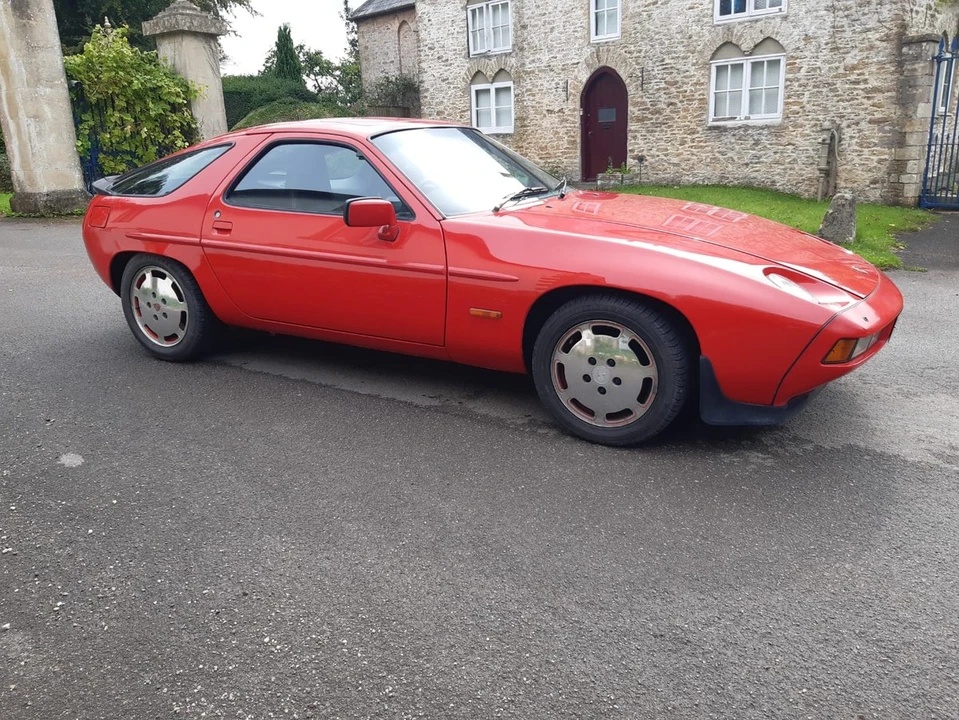 1986 Porsche 928 S - Image 2 of 30