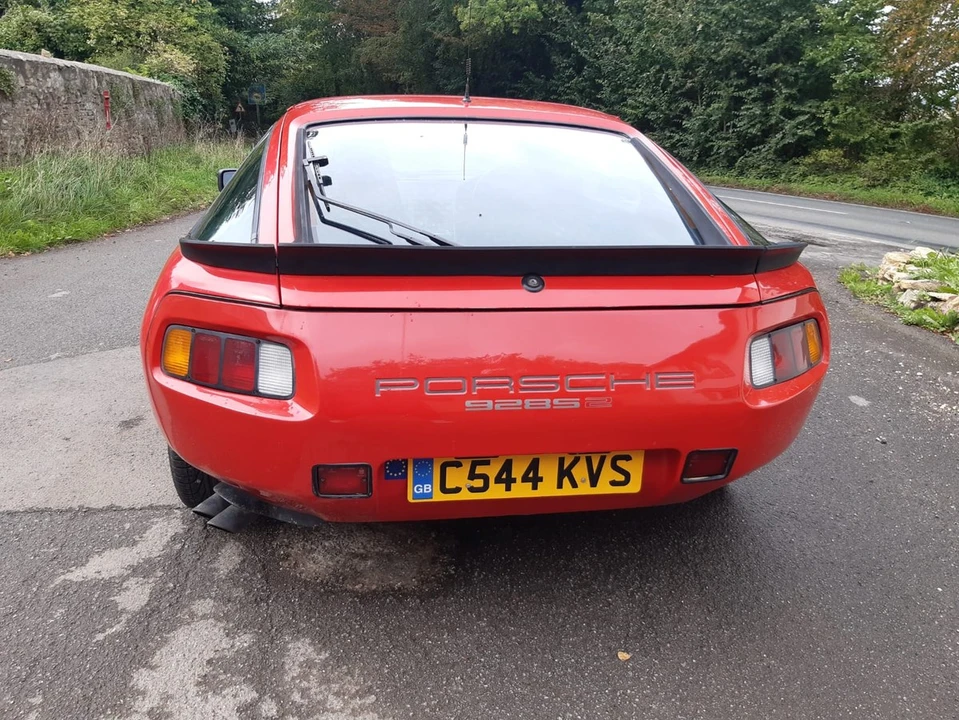 1986 Porsche 928 S - Image 4 of 30