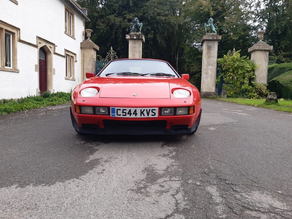 1986 Porsche 928 S - Image 10 of 30