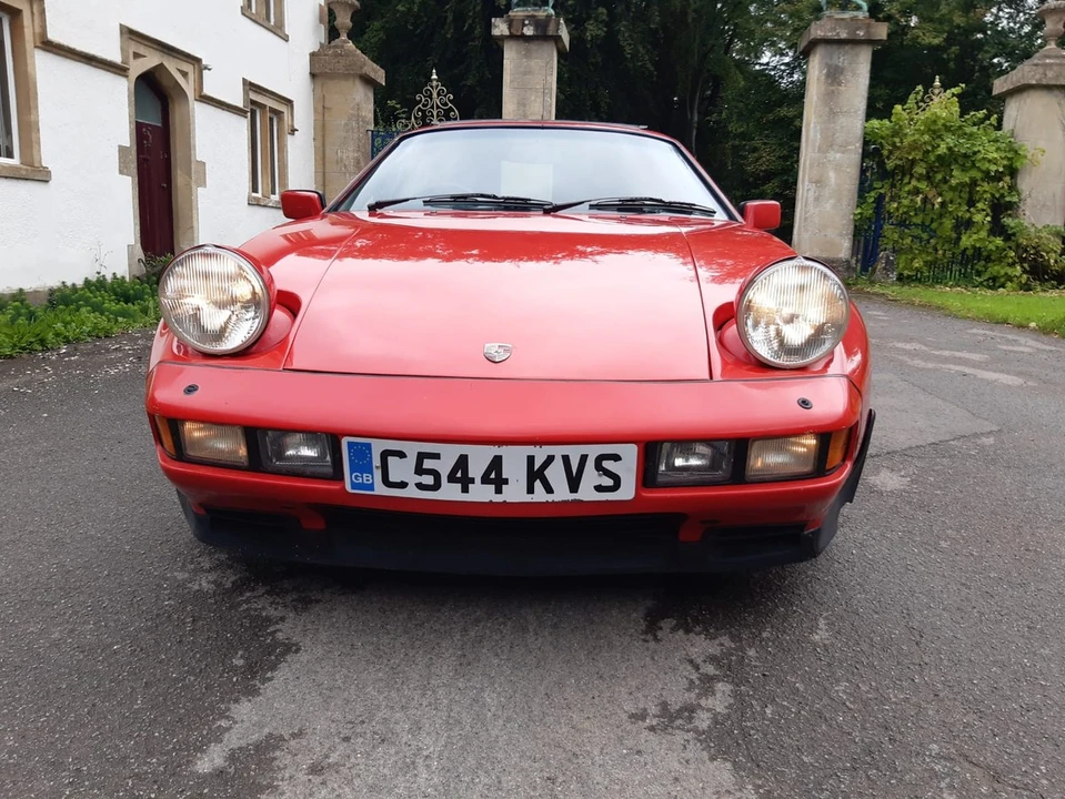 1986 Porsche 928 S - Image 12 of 30