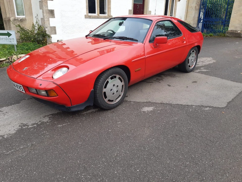 1986 Porsche 928 S - Image 8 of 30