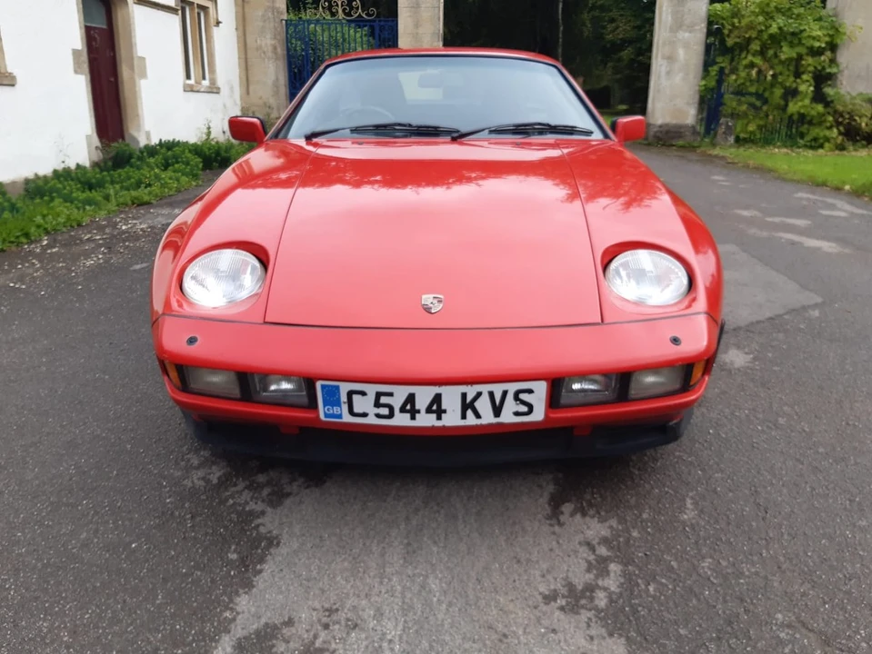 1986 Porsche 928 S - Image 9 of 30