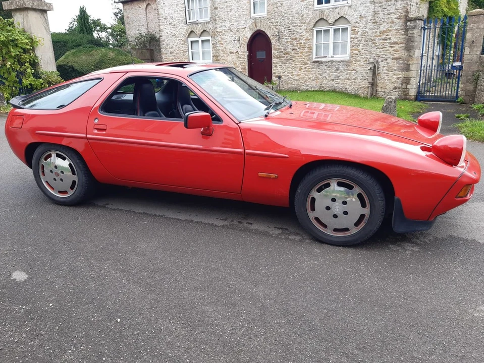 1986 Porsche 928 S - Image 14 of 30