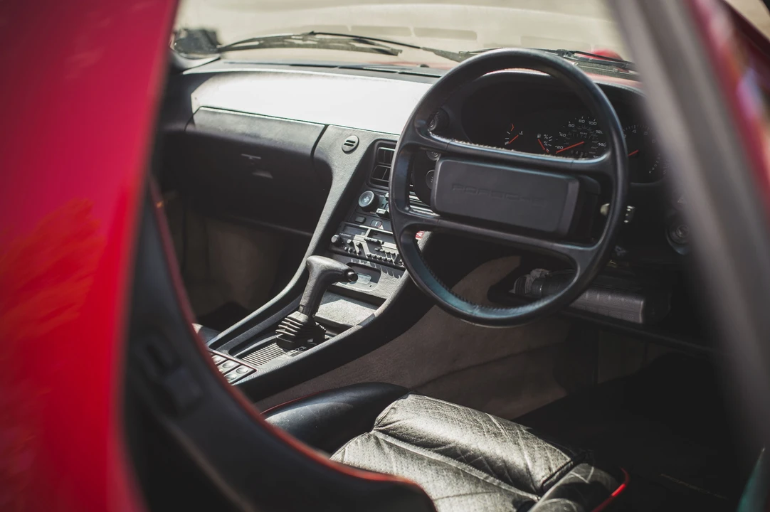 1986 Porsche 928 S - Image 7 of 9