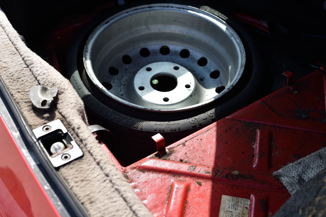 1986 Porsche 928 S - Image 8 of 9