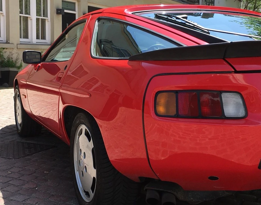 1986 Porsche 928 S - Image 4 of 9