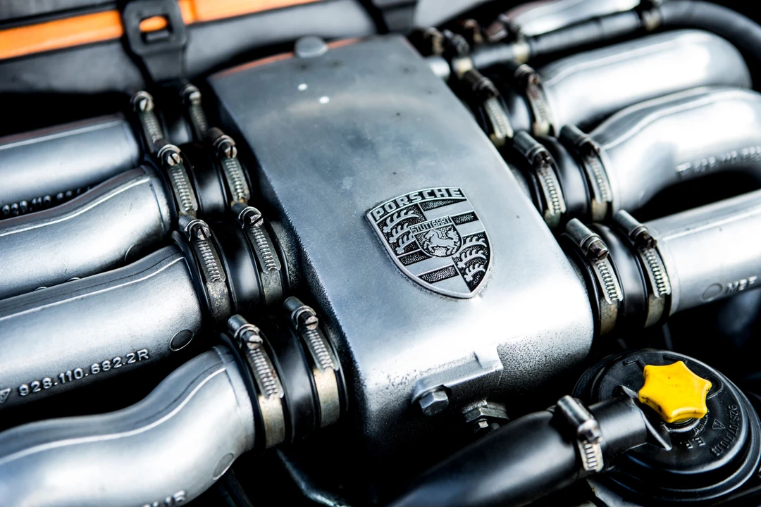 1986 Porsche 928 S - Image 8 of 23