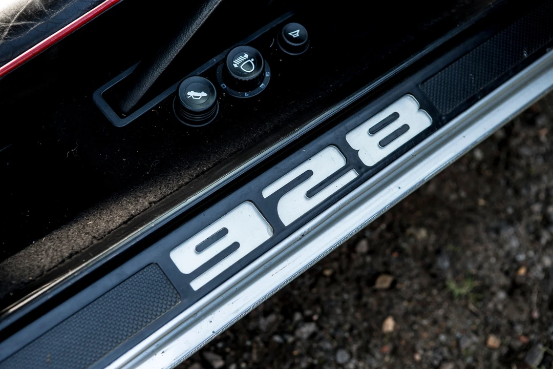 1986 Porsche 928 S - Image 14 of 23