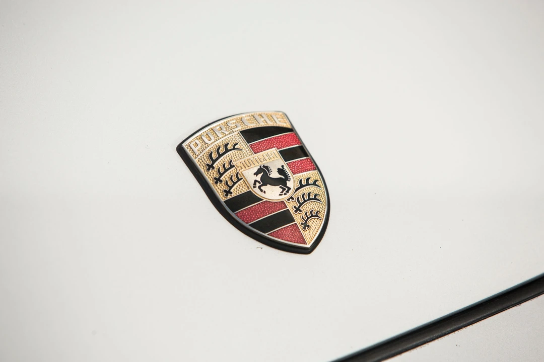 1986 Porsche 928 S - Image 5 of 23