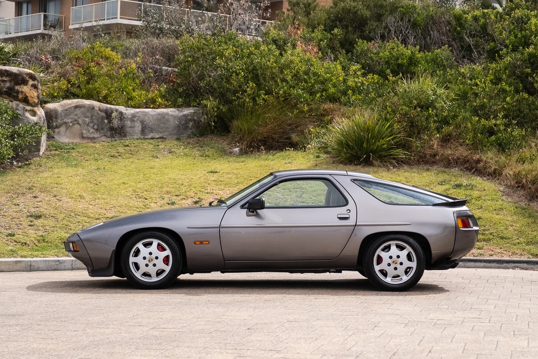 1986 Porsche 928 S - Image 13 of 31