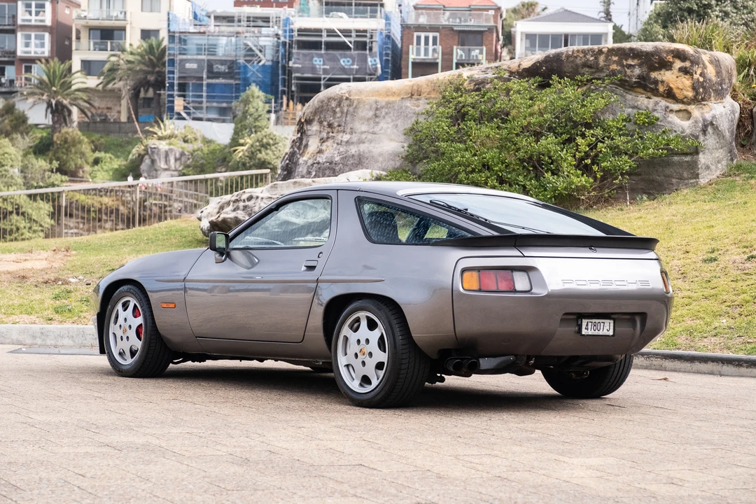 1986 Porsche 928 S - Image 6 of 31