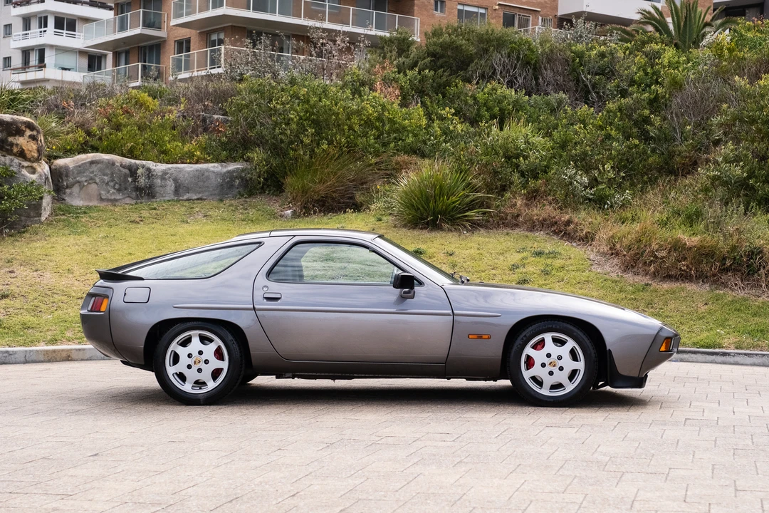 1986 Porsche 928 S - Image 17 of 31