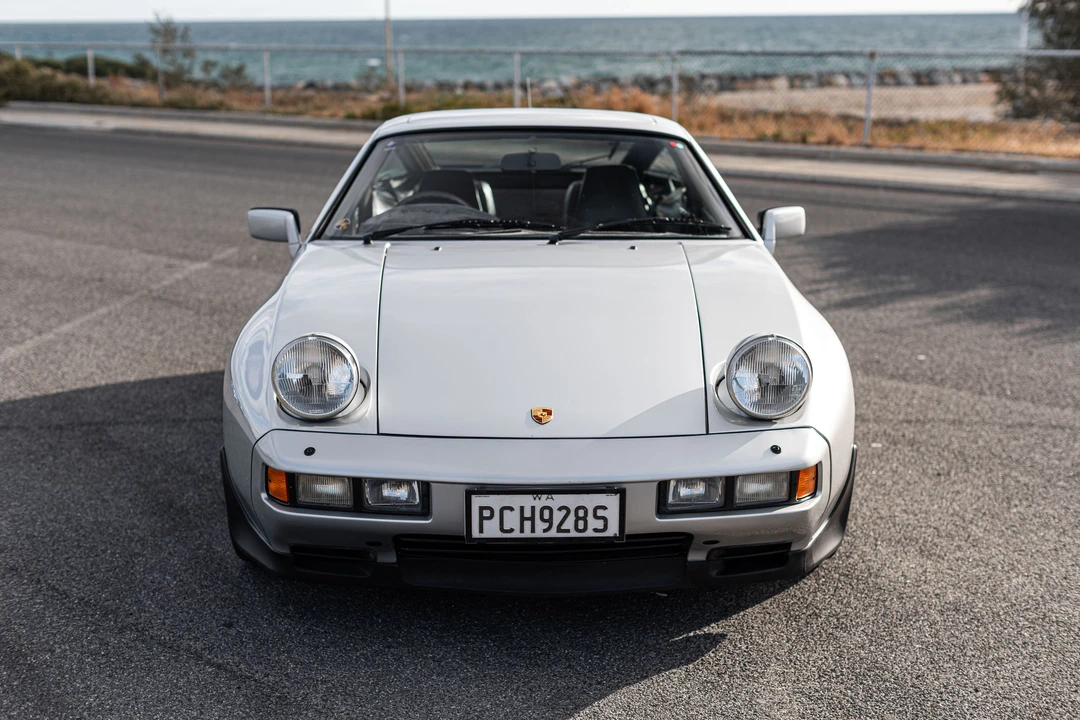 1986 Porsche 928 S4 - Image 11 of 31