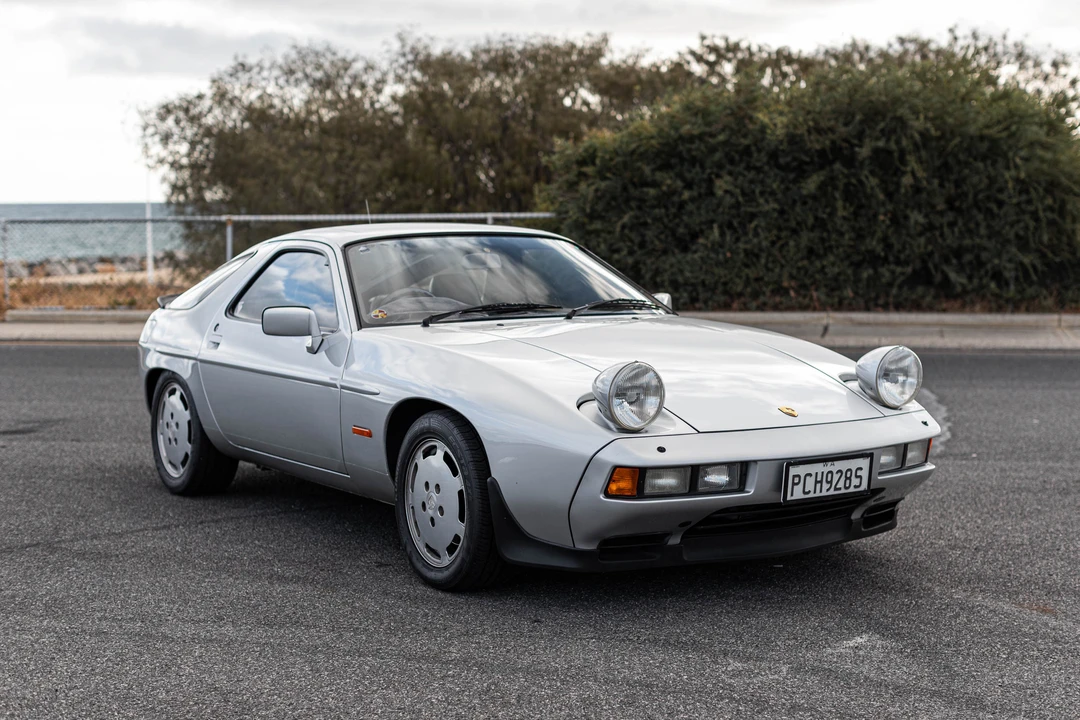 1986 Porsche 928 S4 - Image 10 of 31