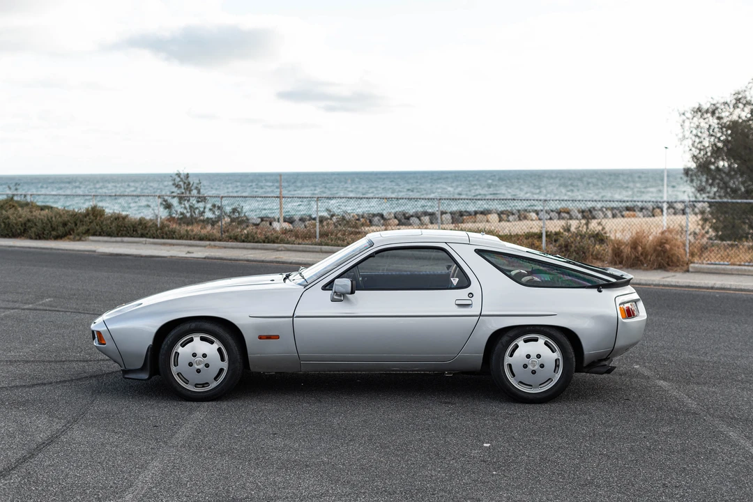 1986 Porsche 928 S4 - Image 5 of 31