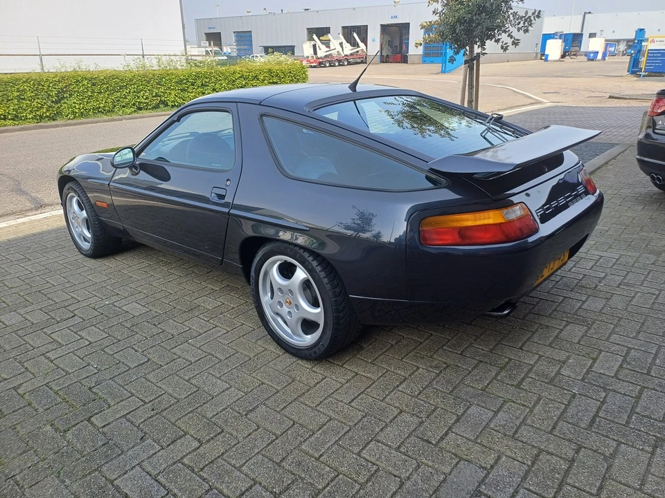 1986 Porsche 928 S - Image 4 of 30