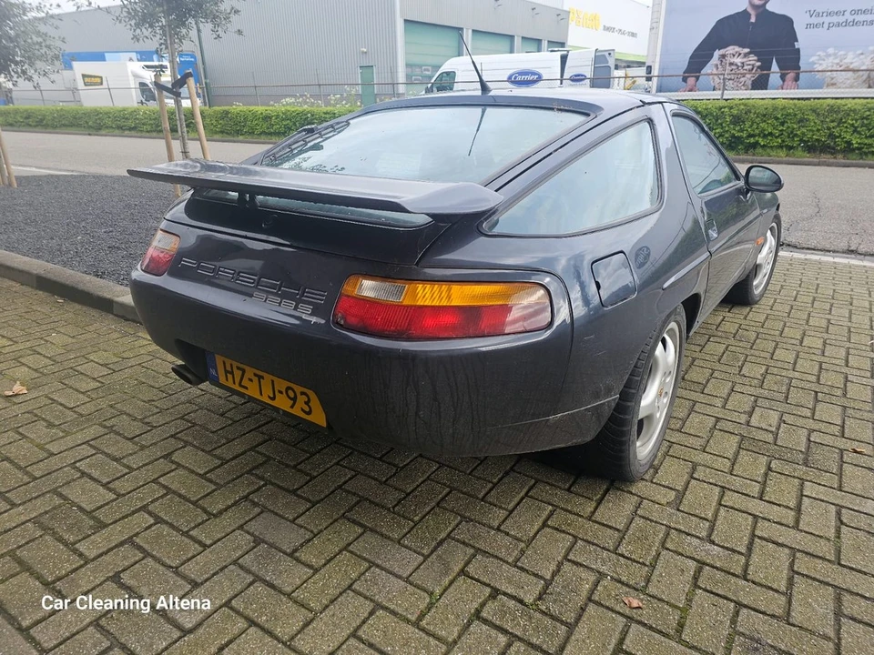 1986 Porsche 928 S - Image 9 of 30