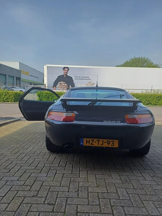 1986 Porsche 928 S - Image 12 of 30