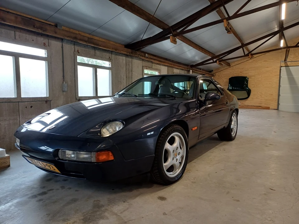 1986 Porsche 928 S - Image 24 of 30