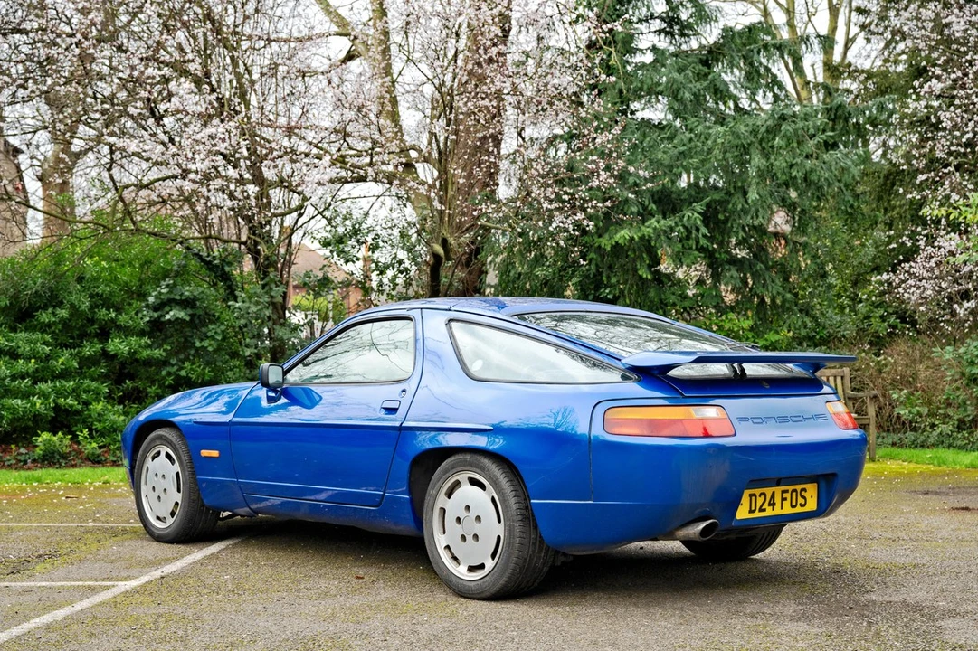 1986 Porsche 928 S - Image 12 of 30