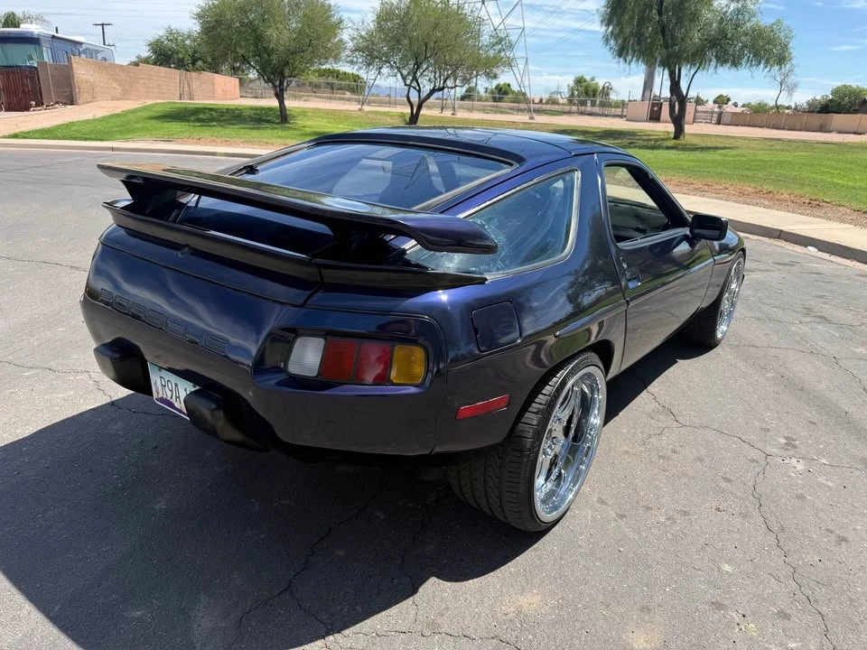 1986 Porsche 928 S - Image 9 of 12