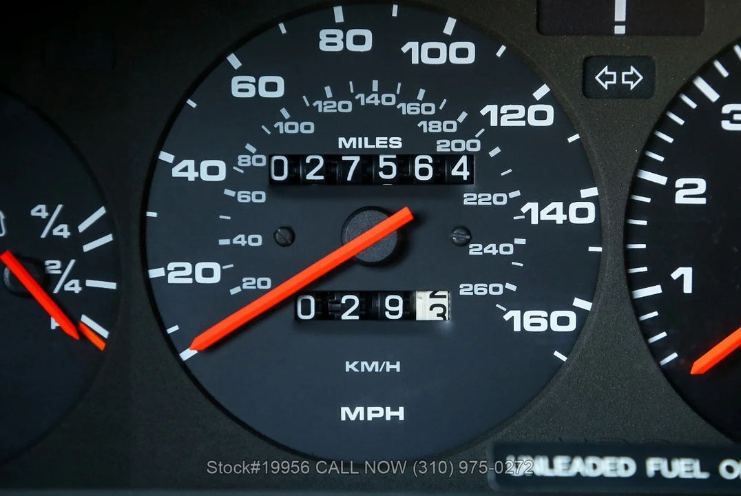 1986 Porsche 928 S - Image 27 of 31