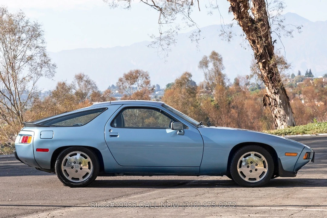 1986 Porsche 928 S - Image 7 of 31